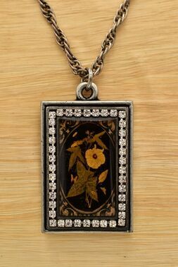 KBD Studio Artist Pendant Necklace Floral Motif Rhinestone Crystal Signed Bin6B